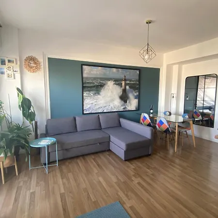 Blue Zen Beachfront *